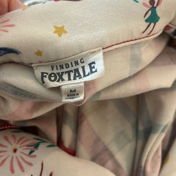 Finding Foxtail Plaid/Floral/Fairy Print Pajama Set, size M - Picture 12 of 14